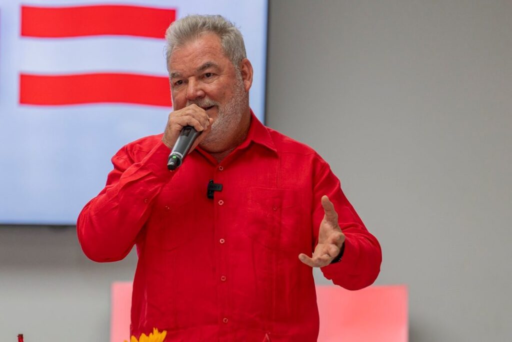 Roberto Contreras advierte que la Presidencia de la República no se negocia con diputaciones